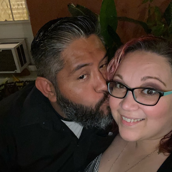 Meet your Posher, Jenniffer - Picture 1 of 1